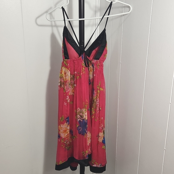 Le chateau Sexy Top - Picture 2 of 2